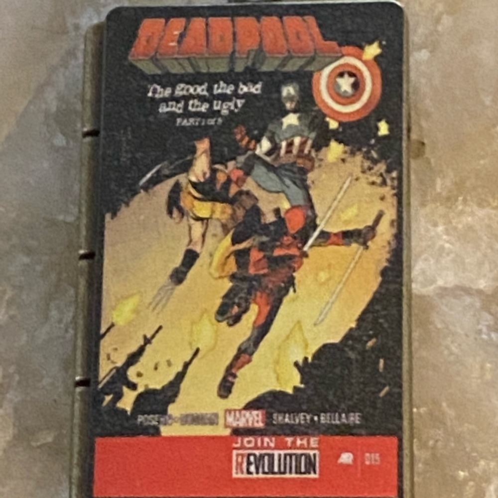 Vintage Style Deadpool Marvel Classic Comic Book Necklace-18in Bronze Chain -New - Picture 6 of 10
